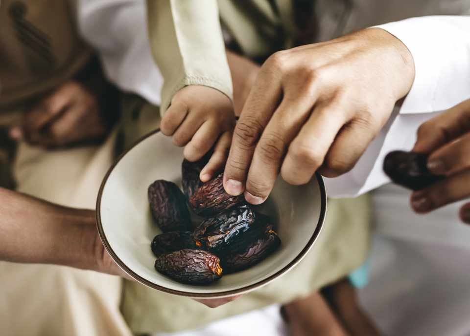 benefits of eating dates